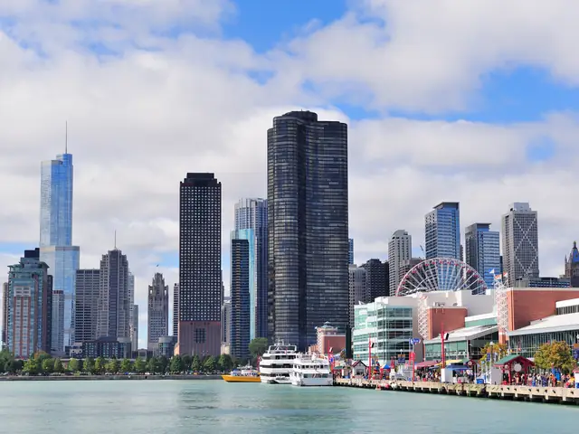 Horizonte de Chicago junto al lago Míchigan
